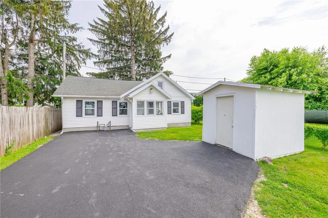 237 Heberle Road, Irondequoit, New York 14609, Irondequoit, New York 14609, 2 Bedrooms Bedrooms, 5 Rooms Rooms,1 BathroomBathrooms,Residential,Closed,237 Heberle Road, Irondequoit, New York 14609,0,R1636370