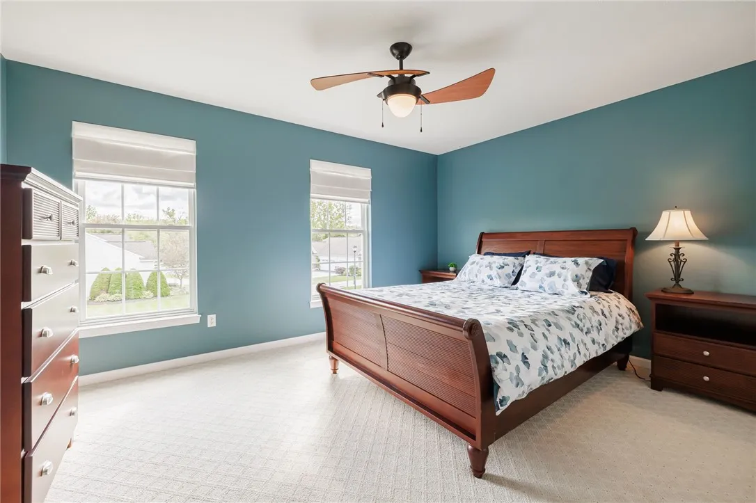 Spacious 2nd bedroom