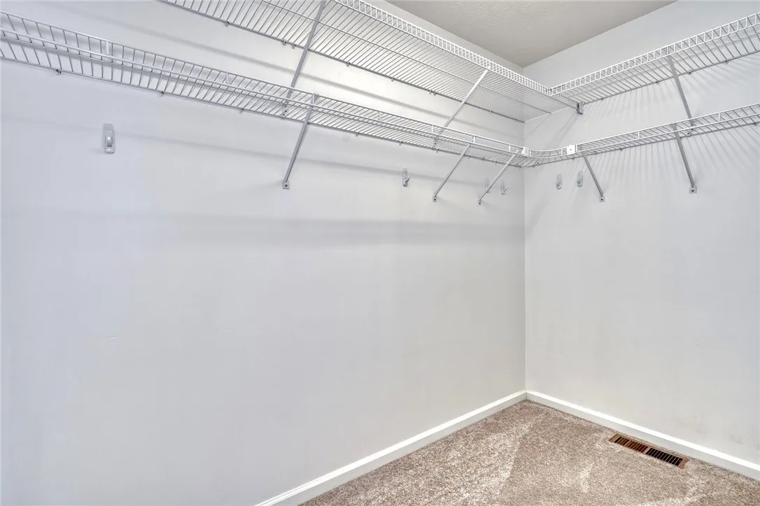 Walk in Closet