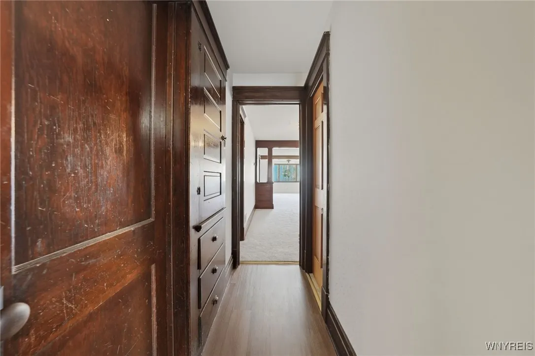 102 Ullman Street, Buffalo, New York 14207, Buffalo, New York 14207, 5 Bedrooms Bedrooms, ,2 BathroomsBathrooms,Residential,For Sale,102 Ullman Street, Buffalo, New York 14207,0,B1636761