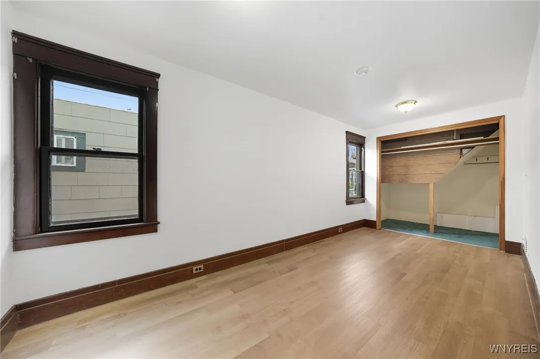 102 Ullman Street, Buffalo, New York 14207, Buffalo, New York 14207, 5 Bedrooms Bedrooms, ,2 BathroomsBathrooms,Residential,For Sale,102 Ullman Street, Buffalo, New York 14207,0,B1636761
