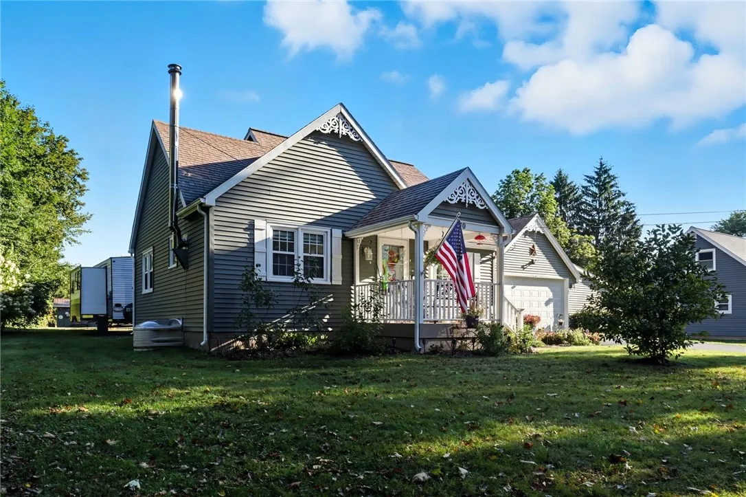 70 Stony Point Road, Ogden, New York 14624, Ogden, New York 14624, 3 Bedrooms Bedrooms, 7 Rooms Rooms,2 BathroomsBathrooms,Residential,Closed,70 Stony Point Road, Ogden, New York 14624,0,R1635872