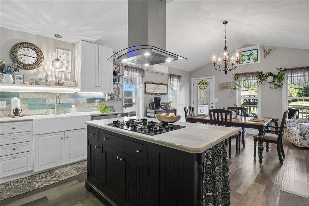 70 Stony Point Road, Ogden, New York 14624, Ogden, New York 14624, 3 Bedrooms Bedrooms, 7 Rooms Rooms,2 BathroomsBathrooms,Residential,Closed,70 Stony Point Road, Ogden, New York 14624,0,R1635872