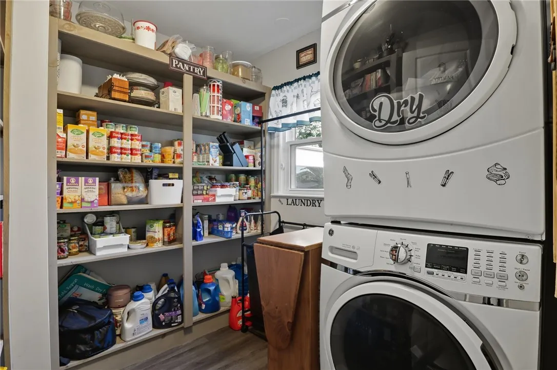 70 Stony Point Road, Ogden, New York 14624, Ogden, New York 14624, 3 Bedrooms Bedrooms, 7 Rooms Rooms,2 BathroomsBathrooms,Residential,Closed,70 Stony Point Road, Ogden, New York 14624,0,R1635872