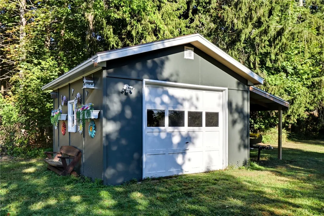 70 Stony Point Road, Ogden, New York 14624, Ogden, New York 14624, 3 Bedrooms Bedrooms, 7 Rooms Rooms,2 BathroomsBathrooms,Residential,Closed,70 Stony Point Road, Ogden, New York 14624,0,R1635872