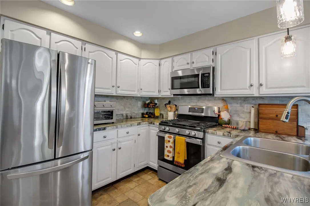 188 Linwood Avenue, North Tonawanda, New York 1412, North Tonawanda, New York 14120, 3 Bedrooms Bedrooms, 7 Rooms Rooms,2 BathroomsBathrooms,Residential,For Sale,188 Linwood Avenue, North Tonawanda, New York 1412,0,B1635316