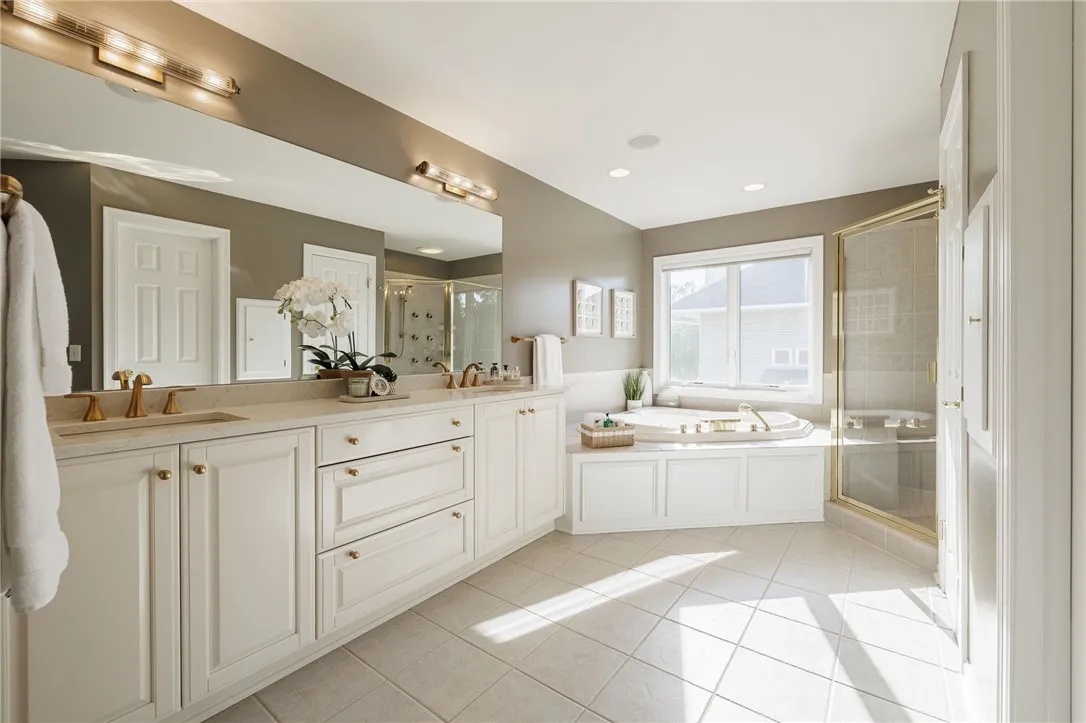3 Brunson Way, Perinton, New York 14526, Perinton, New York 14526, 4 Bedrooms Bedrooms, 10 Rooms Rooms,2 BathroomsBathrooms,Residential,For Sale,3 Brunson Way, Perinton, New York 14526,0,R1630521