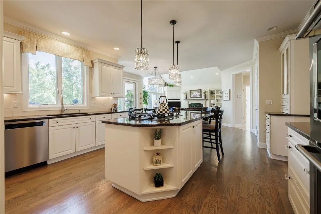 3 Brunson Way, Perinton, New York 14526, Perinton, New York 14526, 4 Bedrooms Bedrooms, 10 Rooms Rooms,2 BathroomsBathrooms,Residential,For Sale,3 Brunson Way, Perinton, New York 14526,0,R1630521