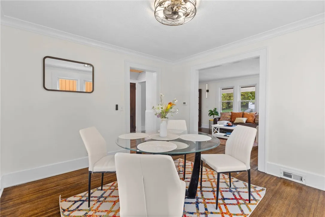 55 Cliffmor Street, Rochester, New York 14609, Rochester, New York 14609, 3 Bedrooms Bedrooms, 6 Rooms Rooms,1 BathroomBathrooms,Residential,For Sale,55 Cliffmor Street, Rochester, New York 14609,0,R1636392