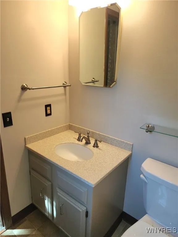 83 Hawthorne Drive, Orchard Park, New York 14127, Orchard Park, New York 14127, 4 Bedrooms Bedrooms, 11 Rooms Rooms,2 BathroomsBathrooms,Residential,For Sale,83 Hawthorne Drive, Orchard Park, New York 14127,0,B1632003