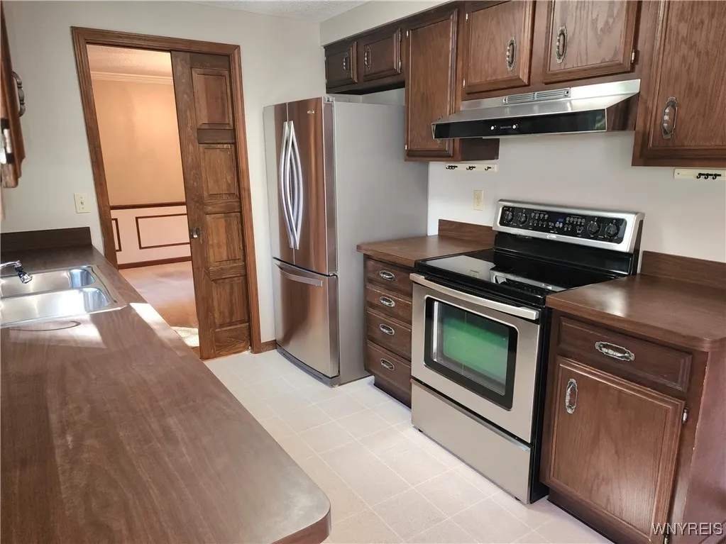 83 Hawthorne Drive, Orchard Park, New York 14127, Orchard Park, New York 14127, 4 Bedrooms Bedrooms, 11 Rooms Rooms,2 BathroomsBathrooms,Residential,For Sale,83 Hawthorne Drive, Orchard Park, New York 14127,0,B1632003