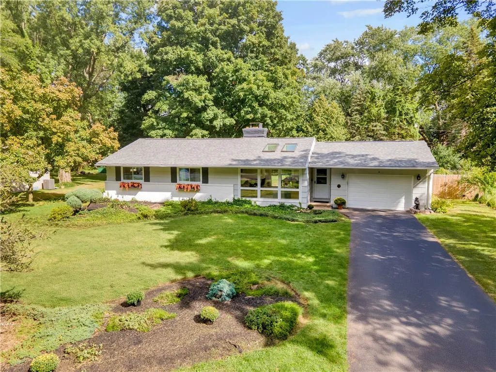 478 Marsh Road, Pittsford, New York 14534, Pittsford, New York 14534, 3 Bedrooms Bedrooms, 6 Rooms Rooms,2 BathroomsBathrooms,Residential,Closed,478 Marsh Road, Pittsford, New York 14534,0,R1633507