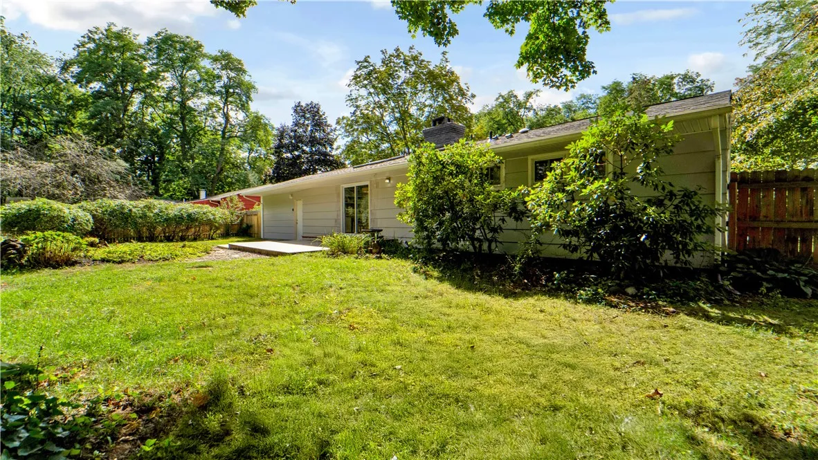 478 Marsh Road, Pittsford, New York 14534, Pittsford, New York 14534, 3 Bedrooms Bedrooms, 6 Rooms Rooms,2 BathroomsBathrooms,Residential,Closed,478 Marsh Road, Pittsford, New York 14534,0,R1633507