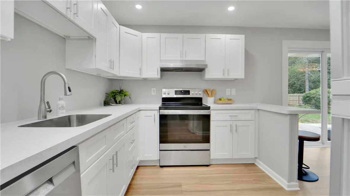 478 Marsh Road, Pittsford, New York 14534, Pittsford, New York 14534, 3 Bedrooms Bedrooms, 6 Rooms Rooms,2 BathroomsBathrooms,Residential,Closed,478 Marsh Road, Pittsford, New York 14534,0,R1633507