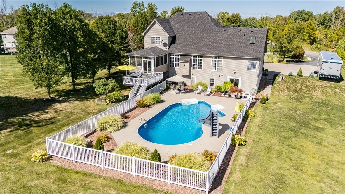 471 Peck Road, Parma, New York 14559, Parma, New York 14559, 5 Bedrooms Bedrooms, 10 Rooms Rooms,3 BathroomsBathrooms,Residential,Closed,471 Peck Road, Parma, New York 14559,0,R1636708