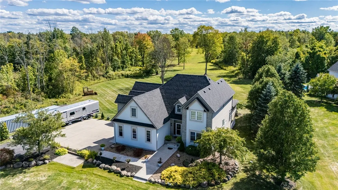 471 Peck Road, Parma, New York 14559, Parma, New York 14559, 5 Bedrooms Bedrooms, 10 Rooms Rooms,3 BathroomsBathrooms,Residential,Closed,471 Peck Road, Parma, New York 14559,0,R1636708