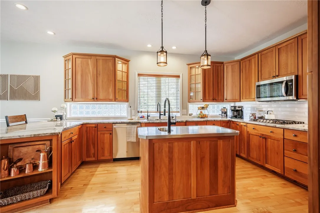 471 Peck Road, Parma, New York 14559, Parma, New York 14559, 5 Bedrooms Bedrooms, 10 Rooms Rooms,3 BathroomsBathrooms,Residential,Closed,471 Peck Road, Parma, New York 14559,0,R1636708