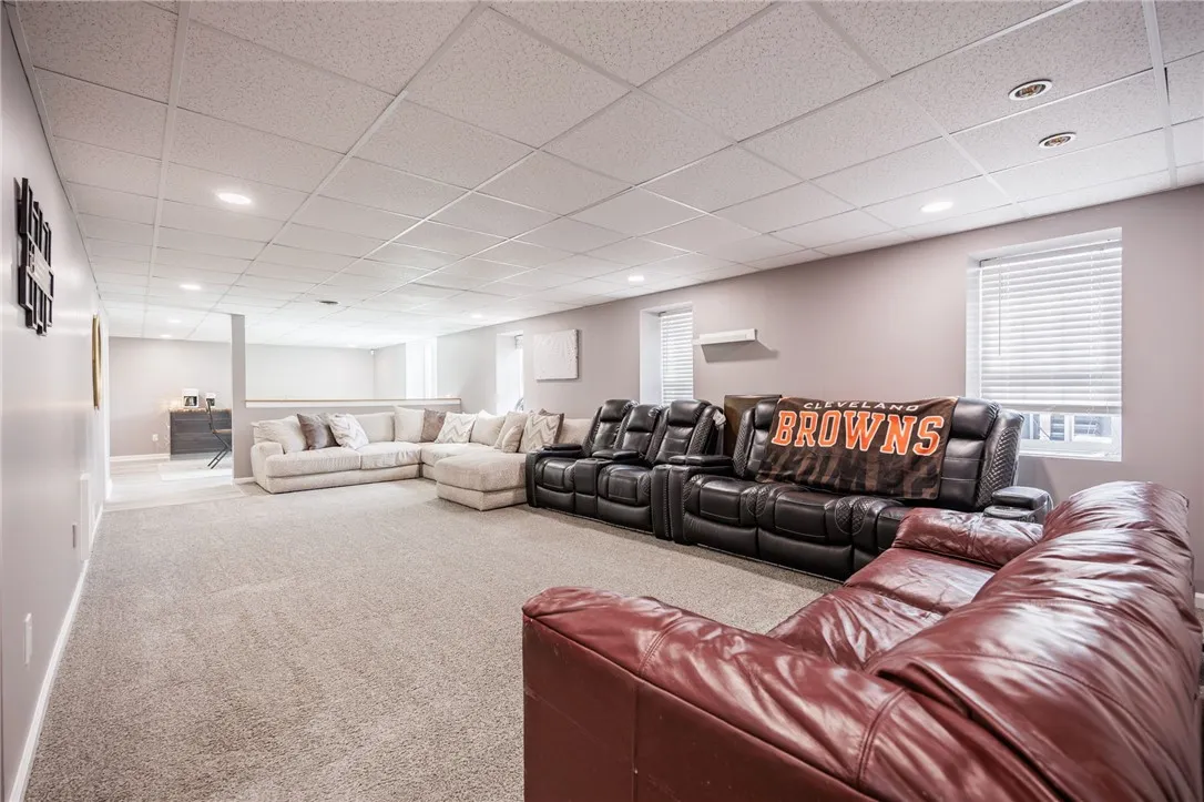 471 Peck Road, Parma, New York 14559, Parma, New York 14559, 5 Bedrooms Bedrooms, 10 Rooms Rooms,3 BathroomsBathrooms,Residential,Closed,471 Peck Road, Parma, New York 14559,0,R1636708