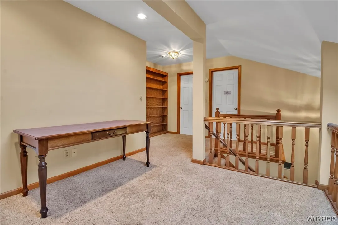 21 Stepping Stone Lane, Orchard Park, New York 141, Orchard Park, New York 14127, 3 Bedrooms Bedrooms, 11 Rooms Rooms,2 BathroomsBathrooms,Residential,For Sale,21 Stepping Stone Lane, Orchard Park, New York 141,0,B1636204
