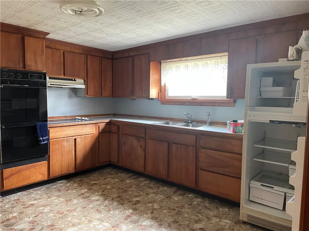 1022 Shapley Road, Guilford, New York 13733, Guilford, New York 13733, 7 Bedrooms Bedrooms, 9 Rooms Rooms,2 BathroomsBathrooms,Residential,For Sale,1022 Shapley Road, Guilford, New York 13733,0,R1634998