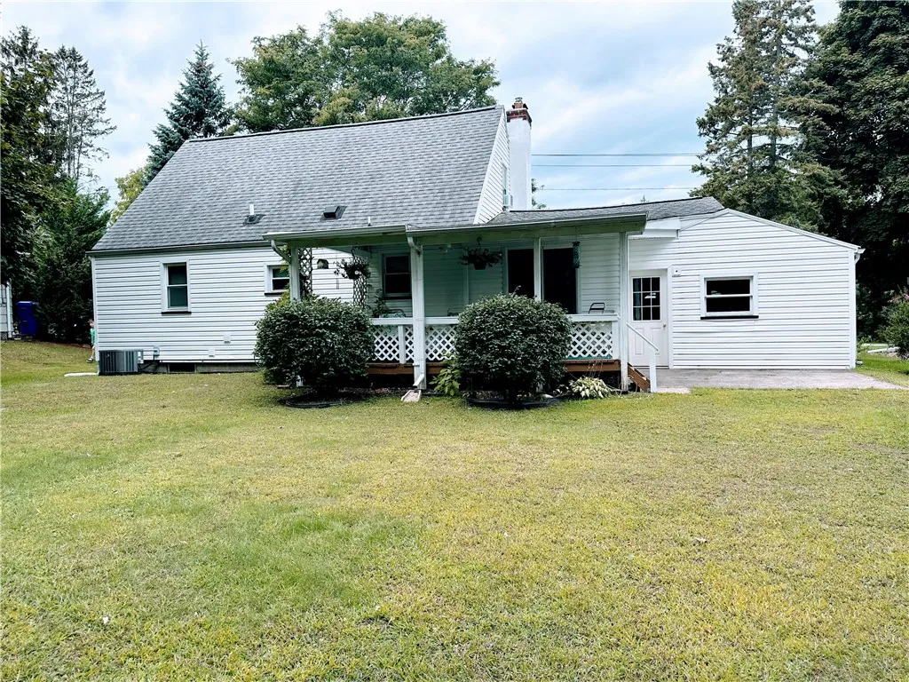 271 Chestnut Ridge Rd, Chili, New York 14624, Chili, New York 14624, 4 Bedrooms Bedrooms, 7 Rooms Rooms,1 BathroomBathrooms,Residential,Closed,271 Chestnut Ridge Rd, Chili, New York 14624,0,R1636778
