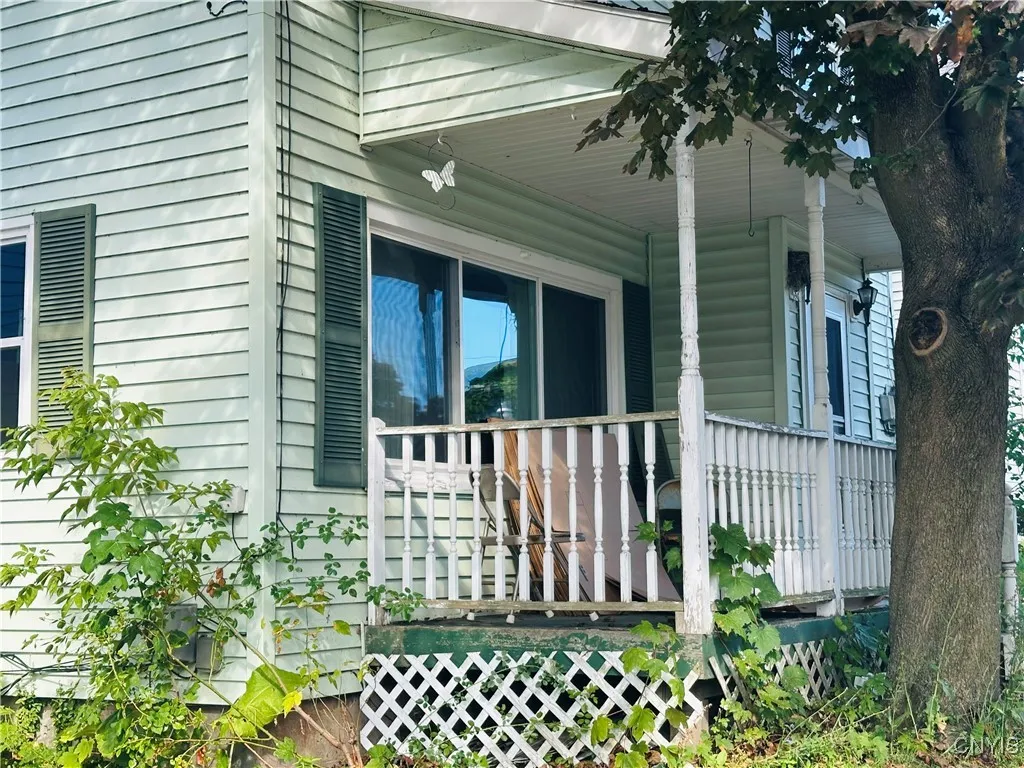 132 Lyon Street, Oswego, New York 13126, Oswego, New York 13126, 3 Bedrooms Bedrooms, 10 Rooms Rooms,1 BathroomBathrooms,Residential,For Sale,132 Lyon Street, Oswego, New York 13126,0,S1636500