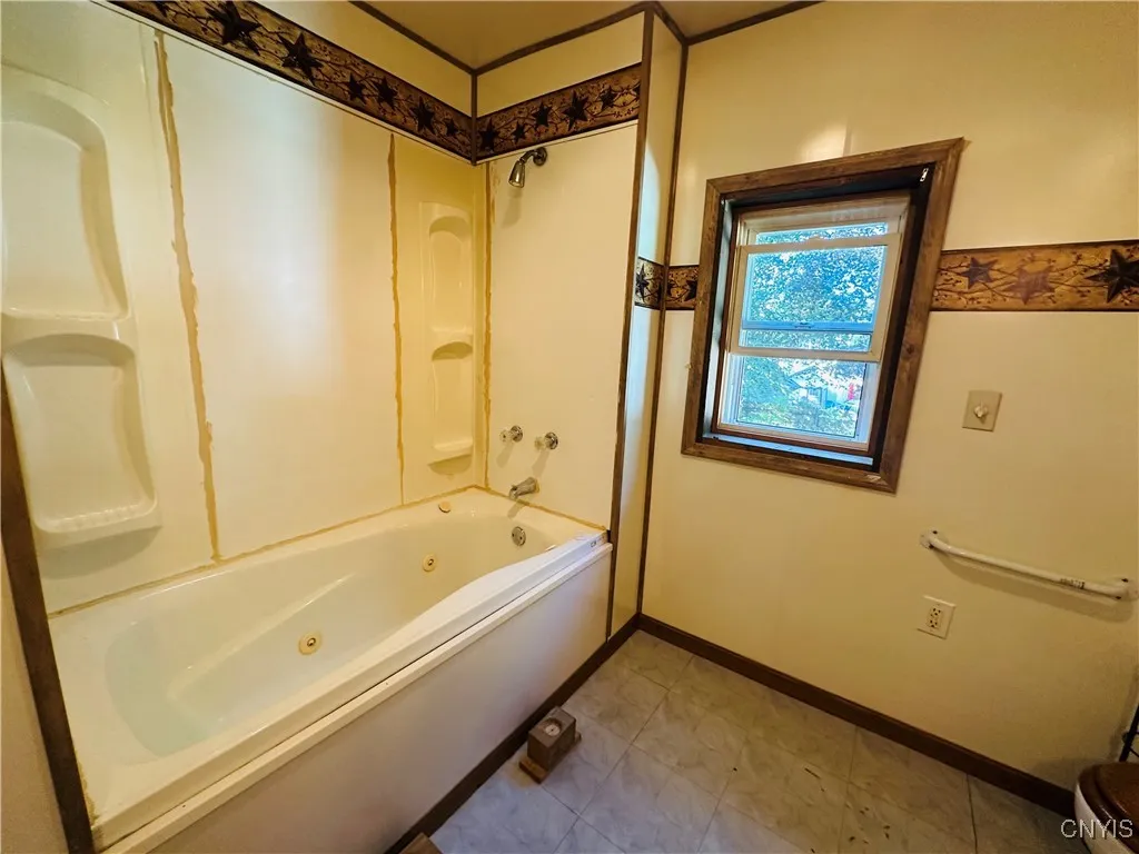 132 Lyon Street, Oswego, New York 13126, Oswego, New York 13126, 3 Bedrooms Bedrooms, 10 Rooms Rooms,1 BathroomBathrooms,Residential,For Sale,132 Lyon Street, Oswego, New York 13126,0,S1636500