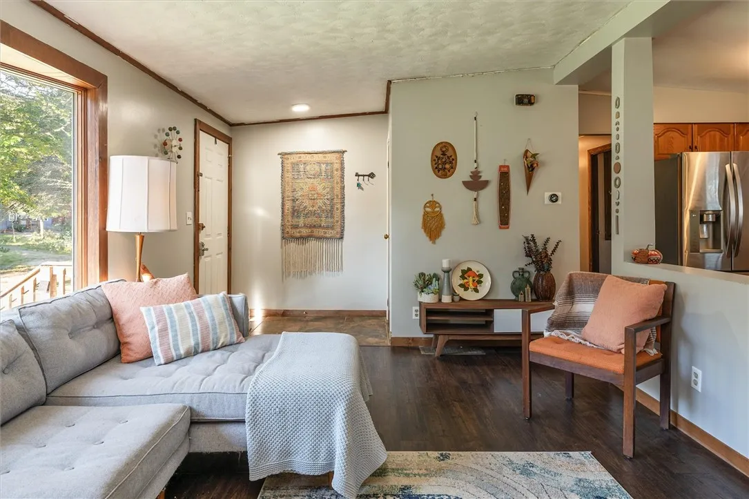 3081 Pamela Way, Caledonia, New York 14423, Caledonia, New York 14423, 3 Bedrooms Bedrooms, 6 Rooms Rooms,1 BathroomBathrooms,Residential,Closed,3081 Pamela Way, Caledonia, New York 14423,0,R1636728