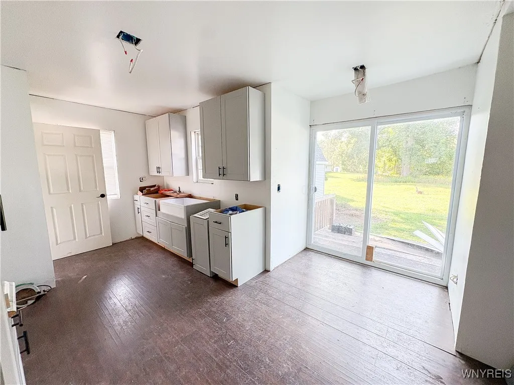 12961 Main Street, Alden, New York 14004, Alden, New York 14004, 3 Bedrooms Bedrooms, 6 Rooms Rooms,1 BathroomBathrooms,Residential,Closed,12961 Main Street, Alden, New York 14004,0,B1636797