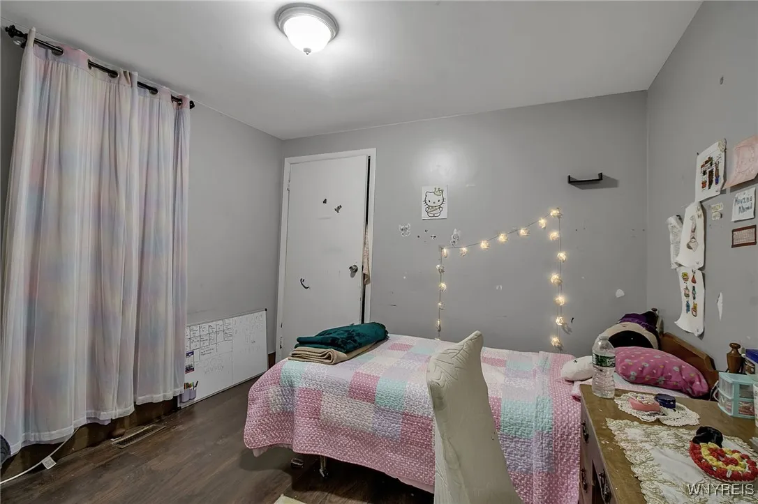 lower bed 2