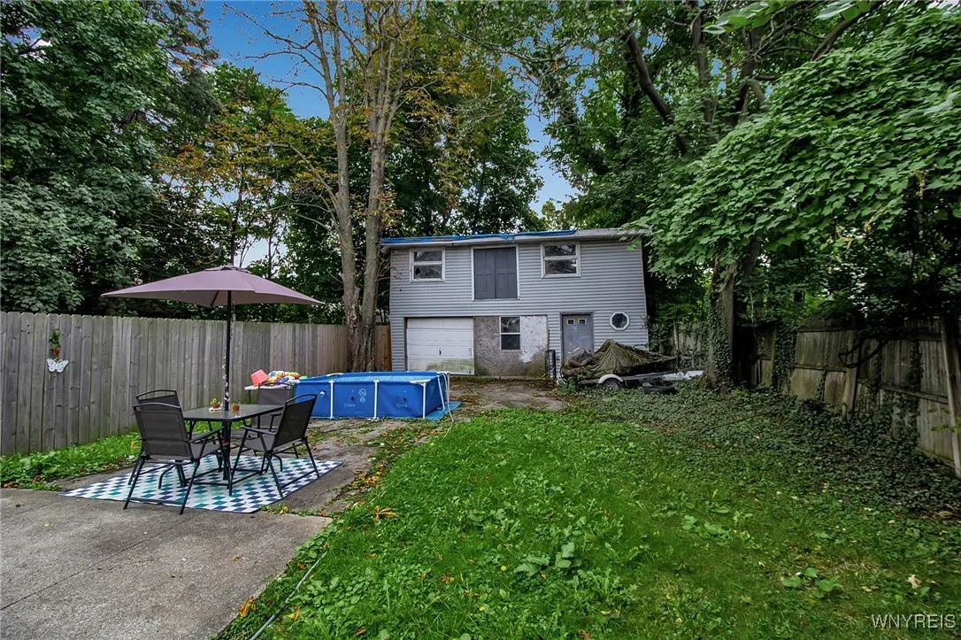 27 Garfield Street, Buffalo, New York 14207, Buffalo, New York 14207, 4 Bedrooms Bedrooms, ,2 BathroomsBathrooms,Residential,For Sale,27 Garfield Street, Buffalo, New York 14207,0,B1636459