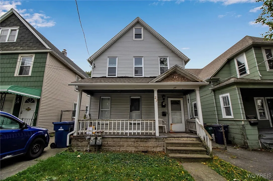 27 Garfield Street, Buffalo, New York 14207, Buffalo, New York 14207, 4 Bedrooms Bedrooms, ,2 BathroomsBathrooms,Residential,For Sale,27 Garfield Street, Buffalo, New York 14207,0,B1636459