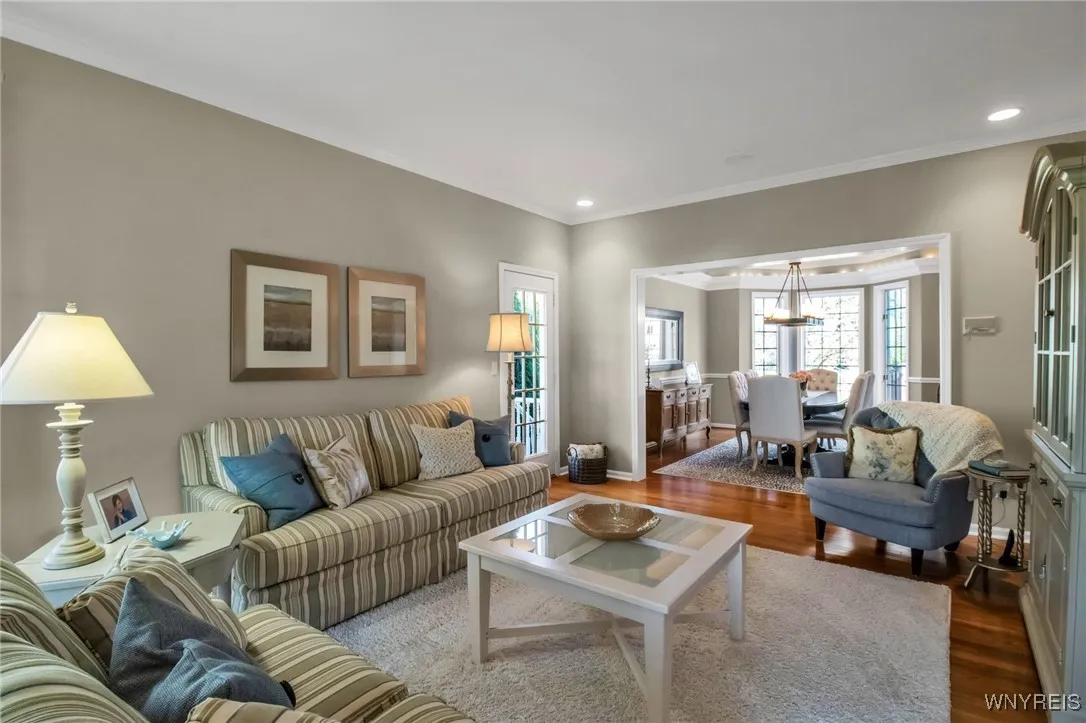 6251 Bridlewood Drive South, Clarence, New York 14, Clarence, New York 14051, 4 Bedrooms Bedrooms, 10 Rooms Rooms,2 BathroomsBathrooms,Residential,For Sale,6251 Bridlewood Drive South, Clarence, New York 14,0,B1636389