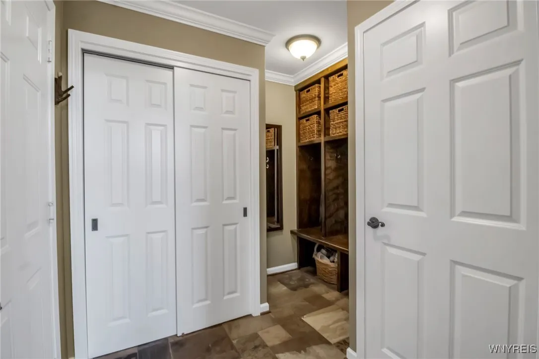 6251 Bridlewood Drive South, Clarence, New York 14, Clarence, New York 14051, 4 Bedrooms Bedrooms, 10 Rooms Rooms,2 BathroomsBathrooms,Residential,For Sale,6251 Bridlewood Drive South, Clarence, New York 14,0,B1636389