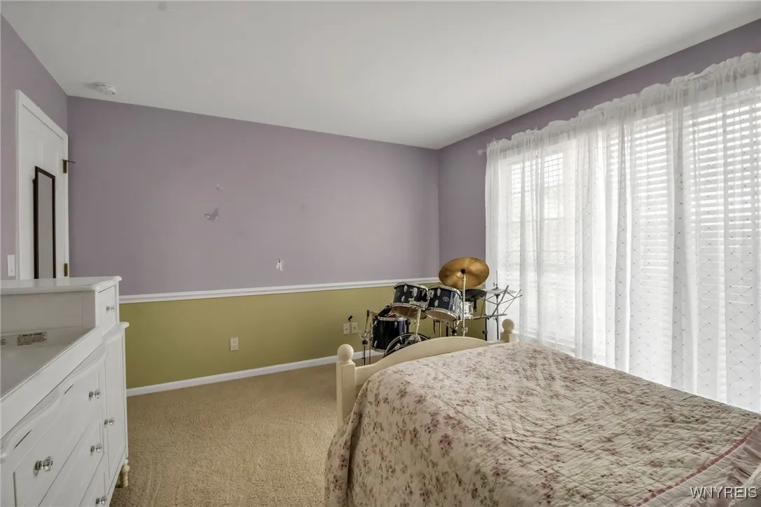 6251 Bridlewood Drive South, Clarence, New York 14, Clarence, New York 14051, 4 Bedrooms Bedrooms, 10 Rooms Rooms,2 BathroomsBathrooms,Residential,For Sale,6251 Bridlewood Drive South, Clarence, New York 14,0,B1636389