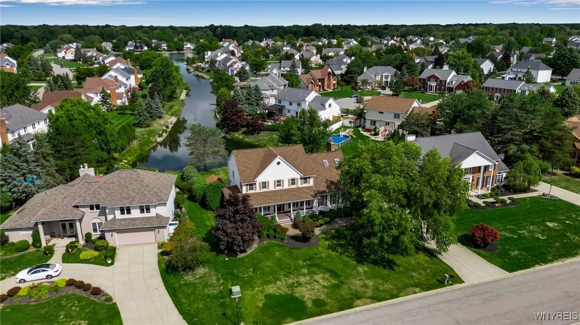 6251 Bridlewood Drive South, Clarence, New York 14, Clarence, New York 14051, 4 Bedrooms Bedrooms, 10 Rooms Rooms,2 BathroomsBathrooms,Residential,For Sale,6251 Bridlewood Drive South, Clarence, New York 14,0,B1636389