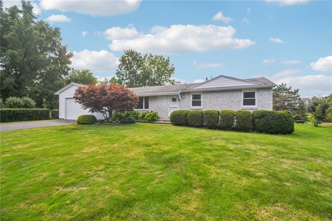 83 Dohrcrest Drive, Greece, New York 14612, Greece, New York 14612, 3 Bedrooms Bedrooms, 7 Rooms Rooms,2 BathroomsBathrooms,Residential,Closed,83 Dohrcrest Drive, Greece, New York 14612,0,R1636494