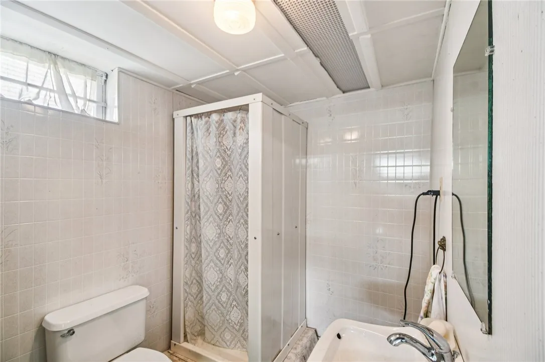 83 Dohrcrest Drive, Greece, New York 14612, Greece, New York 14612, 3 Bedrooms Bedrooms, 7 Rooms Rooms,2 BathroomsBathrooms,Residential,Closed,83 Dohrcrest Drive, Greece, New York 14612,0,R1636494