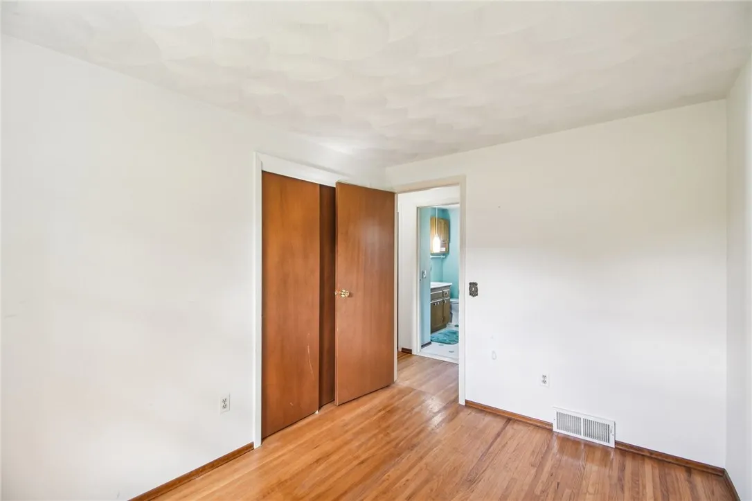 83 Dohrcrest Drive, Greece, New York 14612, Greece, New York 14612, 3 Bedrooms Bedrooms, 7 Rooms Rooms,2 BathroomsBathrooms,Residential,Closed,83 Dohrcrest Drive, Greece, New York 14612,0,R1636494