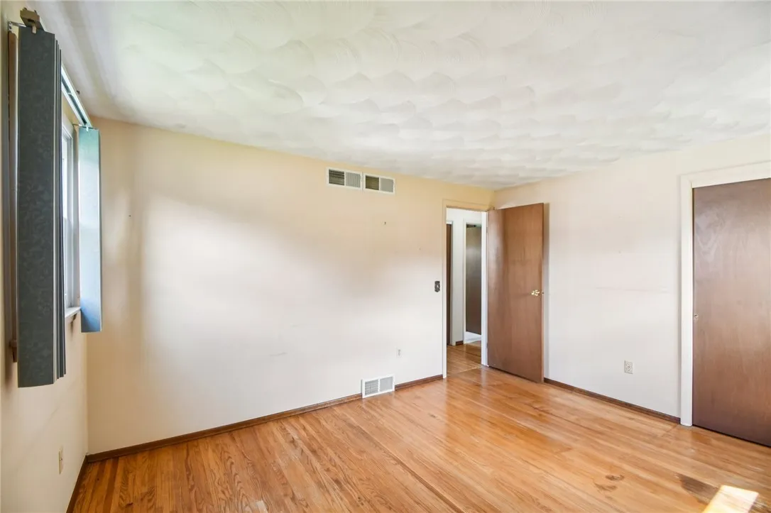 83 Dohrcrest Drive, Greece, New York 14612, Greece, New York 14612, 3 Bedrooms Bedrooms, 7 Rooms Rooms,2 BathroomsBathrooms,Residential,Closed,83 Dohrcrest Drive, Greece, New York 14612,0,R1636494