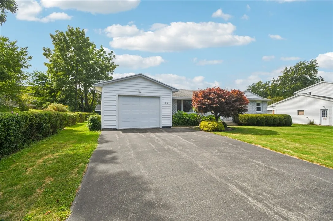 83 Dohrcrest Drive, Greece, New York 14612, Greece, New York 14612, 3 Bedrooms Bedrooms, 7 Rooms Rooms,2 BathroomsBathrooms,Residential,Closed,83 Dohrcrest Drive, Greece, New York 14612,0,R1636494