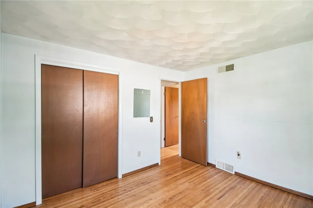 83 Dohrcrest Drive, Greece, New York 14612, Greece, New York 14612, 3 Bedrooms Bedrooms, 7 Rooms Rooms,2 BathroomsBathrooms,Residential,Closed,83 Dohrcrest Drive, Greece, New York 14612,0,R1636494