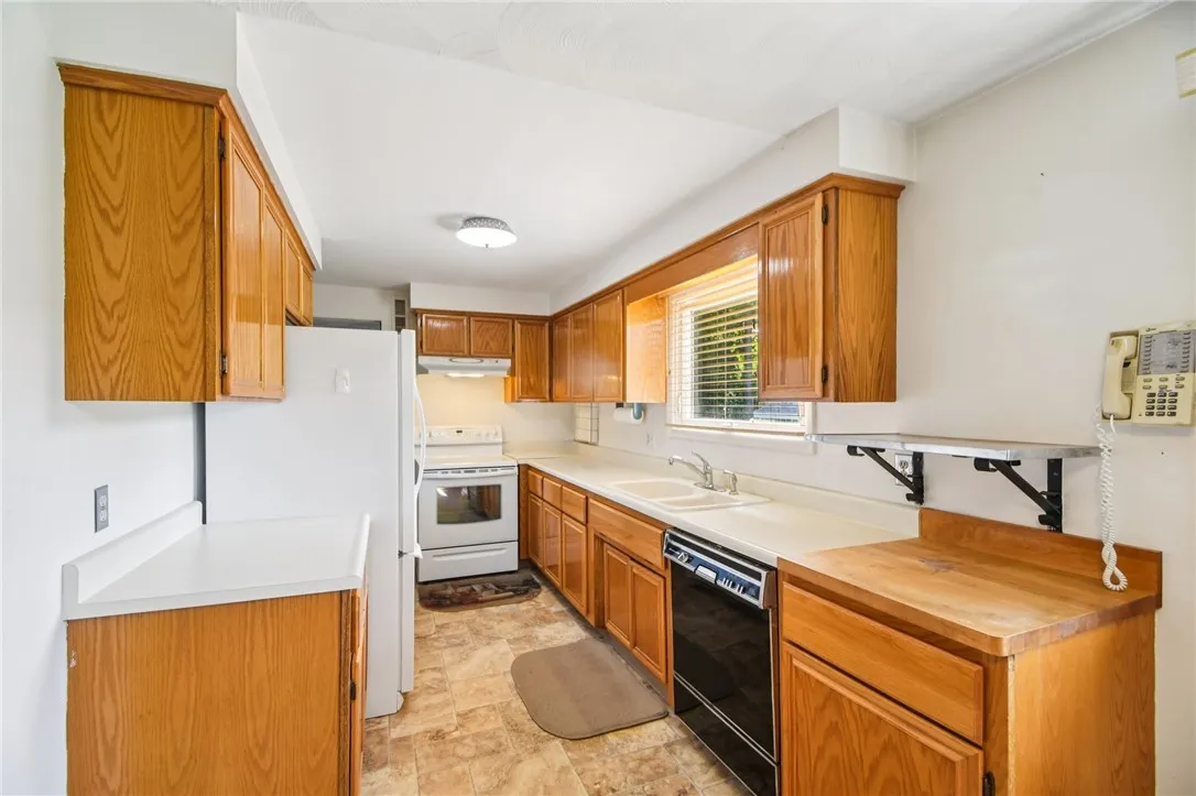 83 Dohrcrest Drive, Greece, New York 14612, Greece, New York 14612, 3 Bedrooms Bedrooms, 7 Rooms Rooms,2 BathroomsBathrooms,Residential,Closed,83 Dohrcrest Drive, Greece, New York 14612,0,R1636494