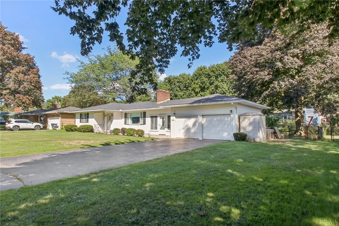 33 Wedgewood Drive, Gates, New York 14624, Gates, New York 14624, 2 Bedrooms Bedrooms, 6 Rooms Rooms,2 BathroomsBathrooms,Residential,Closed,33 Wedgewood Drive, Gates, New York 14624,0,R1636297