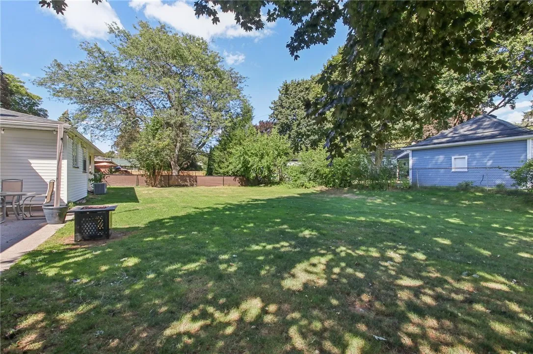 33 Wedgewood Drive, Gates, New York 14624, Gates, New York 14624, 2 Bedrooms Bedrooms, 6 Rooms Rooms,2 BathroomsBathrooms,Residential,Closed,33 Wedgewood Drive, Gates, New York 14624,0,R1636297