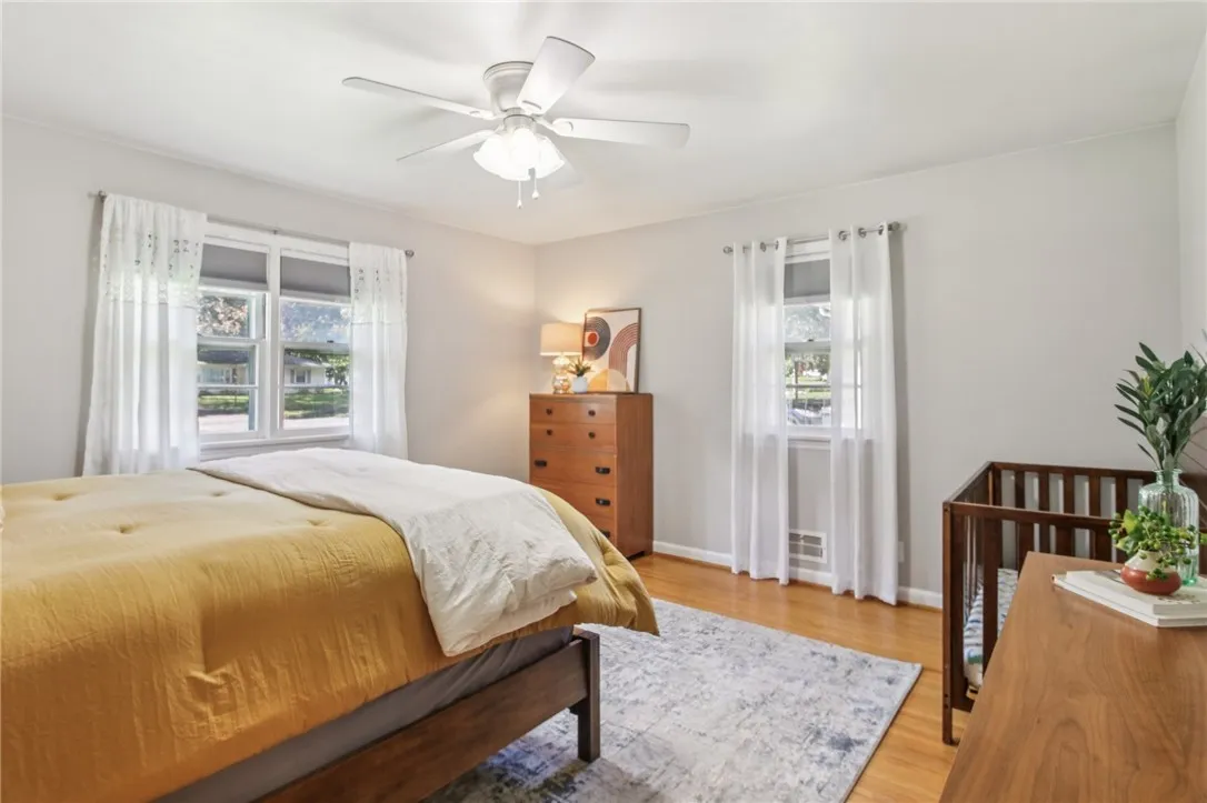 33 Wedgewood Drive, Gates, New York 14624, Gates, New York 14624, 2 Bedrooms Bedrooms, 6 Rooms Rooms,2 BathroomsBathrooms,Residential,Closed,33 Wedgewood Drive, Gates, New York 14624,0,R1636297