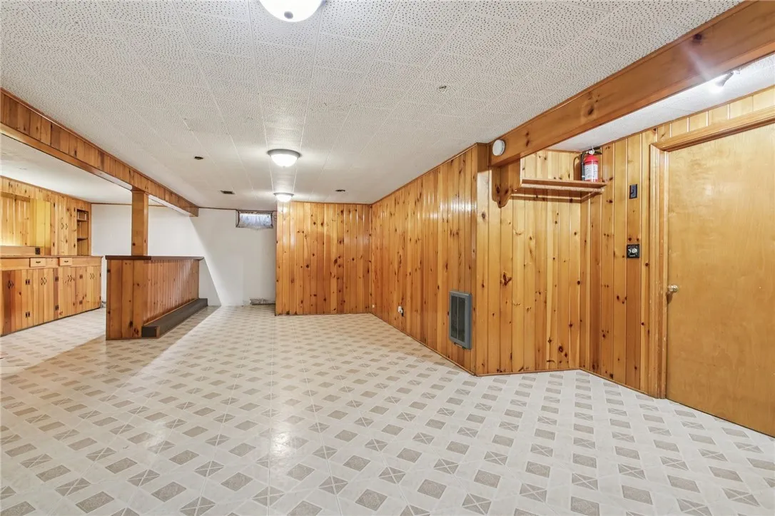 33 Wedgewood Drive, Gates, New York 14624, Gates, New York 14624, 2 Bedrooms Bedrooms, 6 Rooms Rooms,2 BathroomsBathrooms,Residential,Closed,33 Wedgewood Drive, Gates, New York 14624,0,R1636297