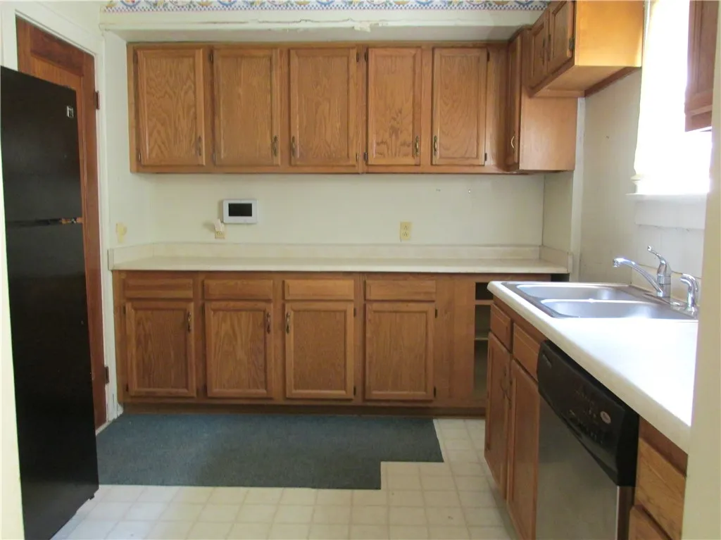 140 Lettington Avenue, Gates, New York 14624, Gates, New York 14624, 4 Bedrooms Bedrooms, 7 Rooms Rooms,1 BathroomBathrooms,Residential,Closed,140 Lettington Avenue, Gates, New York 14624,0,R1634928