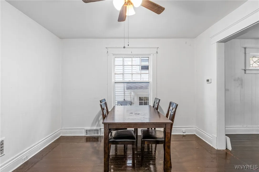 23 Wyandotte Avenue, Buffalo, New York 14207, Buffalo, New York 14207, 4 Bedrooms Bedrooms, ,2 BathroomsBathrooms,Residential,For Sale,23 Wyandotte Avenue, Buffalo, New York 14207,0,B1636760