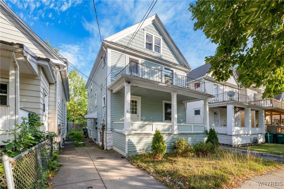 23 Wyandotte Avenue, Buffalo, New York 14207, Buffalo, New York 14207, 4 Bedrooms Bedrooms, ,2 BathroomsBathrooms,Residential,For Sale,23 Wyandotte Avenue, Buffalo, New York 14207,0,B1636760